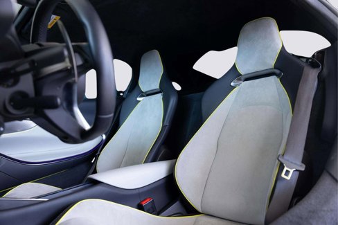 Used 2023 McLaren Artura image 11