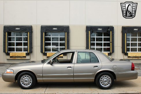 Used 2004 Mercury Grand Marquis GS image 4