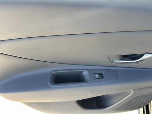 Used 2024 Hyundai Elantra SEL image 14
