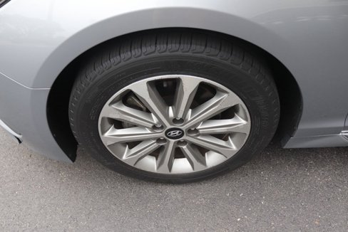 Used 2017 Hyundai Sonata Limited w/ Tech Package 03 image 11