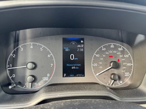 Used 2025 Toyota Corolla LE image 14