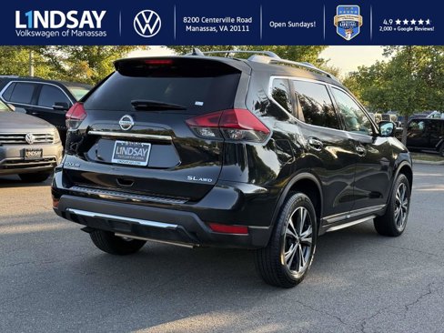 Used 2018 Nissan Rogue SL image 2