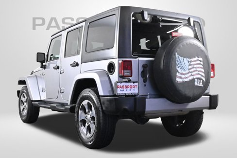 Used 2017 Jeep Wrangler Unlimited Sahara w/ Dual Top Group image 6