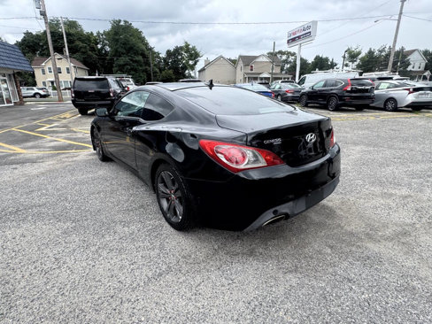 Used 2011 Hyundai Genesis 2.0T image 11