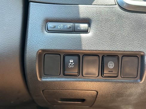 Certified 2023 Nissan Murano SV image 24