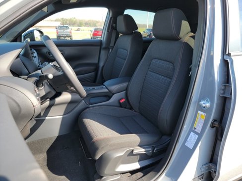 New 2025 Honda HR-V Sport image 2