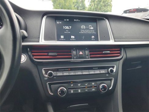 Certified 2020 Kia Optima S image 17