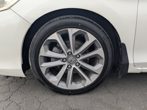 Used 2017 Honda Accord EX-L image 37