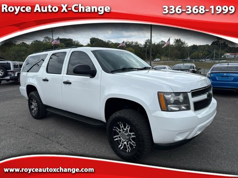 Used 2008 Chevrolet Suburban 2500 w/ Skid Plate Package image 1