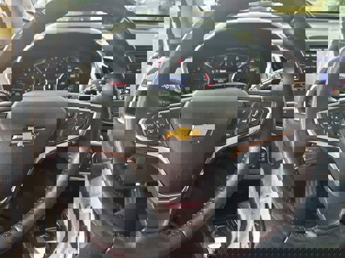Used 2022 Chevrolet Equinox LT image 17