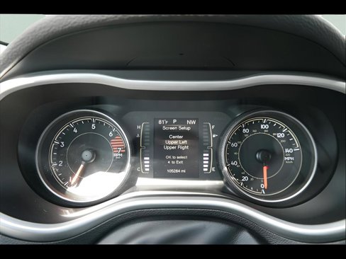 Used 2018 Jeep Cherokee Latitude Plus w/ Cold Weather Group image 13