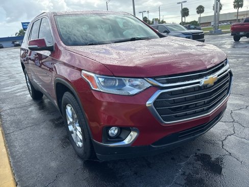Used 2020 Chevrolet Traverse LT w/ Driver Confidence II Package image 9