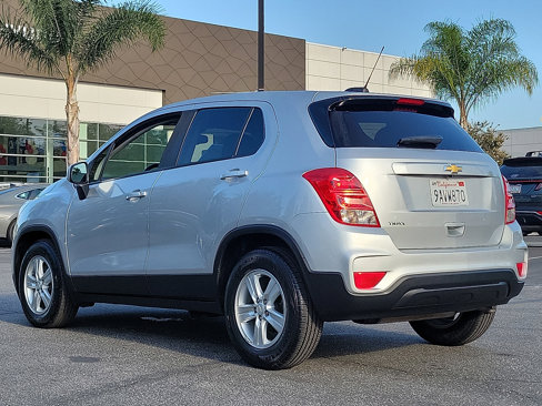 Used 2022 Chevrolet Trax LS w/ Tint and Cruise Package image 26
