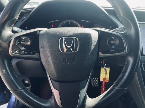 Used 2018 Honda Civic Sport image 11