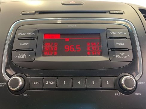 Used 2018 Kia Forte LX image 19