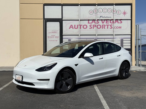 Used 2021 Tesla Model 3 Standard Range Plus image 3