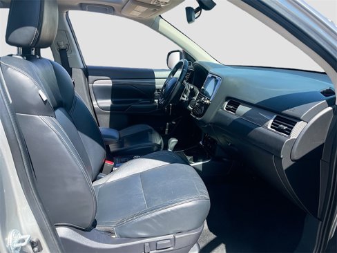 Used 2019 Mitsubishi Outlander GT image 27
