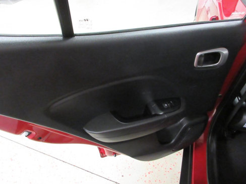 Used 2020 Hyundai Venue SE image 25