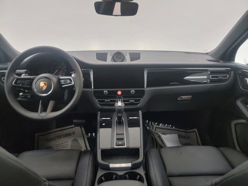 New 2026 Porsche Macan image 19