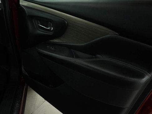 Used 2018 Nissan Murano SV image 9