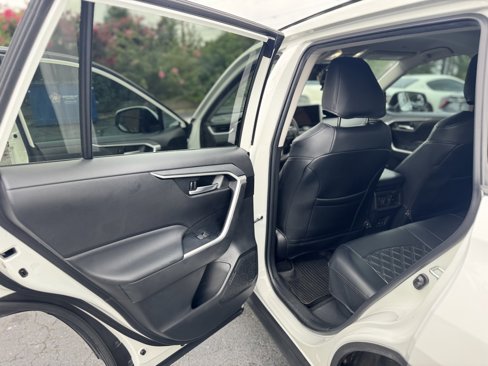 Used 2023 Toyota RAV4 XLE image 30