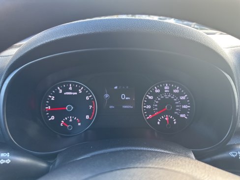 Used 2018 Kia Sportage LX image 2