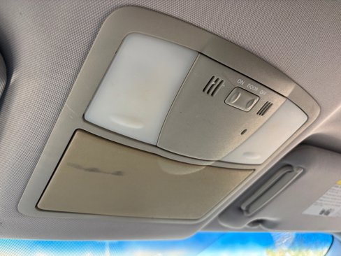 Used 2010 Nissan Murano S image 35