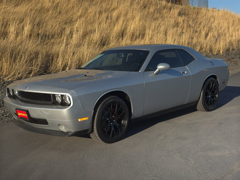 Used 2010 Dodge Challenger R/T image 4