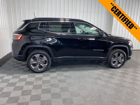 Certified 2022 Jeep Compass Latitude image 7