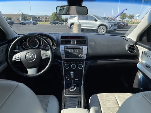 Used 2009 MAZDA MAZDA6 i Touring w/ Moonroof & Bose Pkg image 17