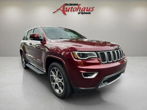 Used 2018 Jeep Grand Cherokee Limited image 1