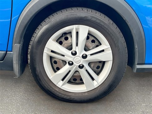 Used 2021 Nissan Kicks S image 27