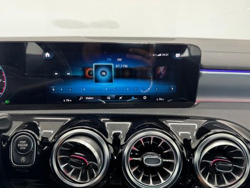Certified 2022 Mercedes-Benz CLA 250 image 28