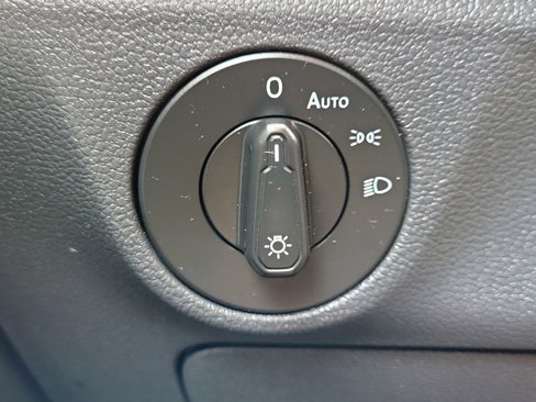 Used 2019 Volkswagen Jetta S w/ Driver Assistance Package image 26