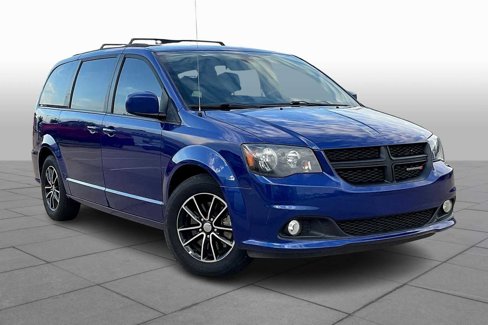 Used 2019 Dodge Grand Caravan GT image 3