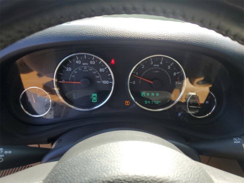 Used 2018 Jeep Wrangler Unlimited Rubicon w/ Connectivity Group image 21