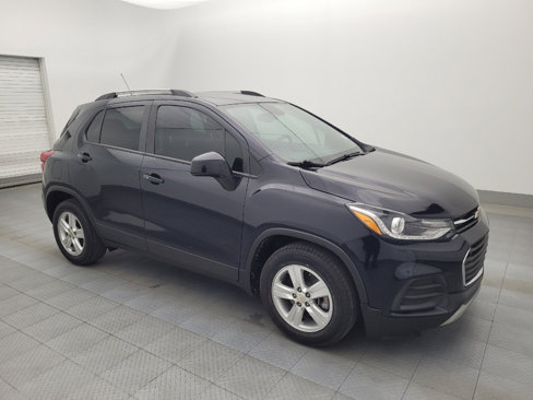 Used 2022 Chevrolet Trax LT w/ LT Convenience Package image 11