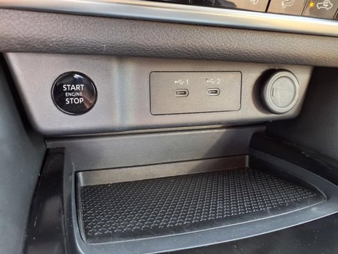 Used 2024 Nissan Rogue SV image 27