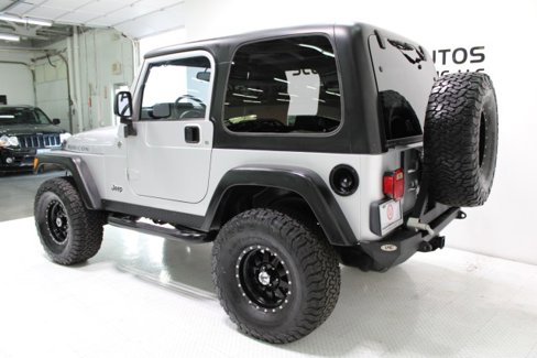 Used 2005 Jeep Wrangler Rubicon w/ Security Group image 34