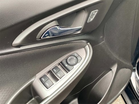 Used 2023 Chevrolet Malibu LT w/ Driver Confidence Package image 18