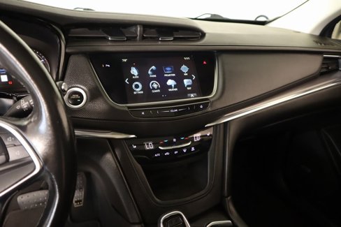 Used 2019 Cadillac XT5 Luxury w/ LPO, Black Ice Package image 5