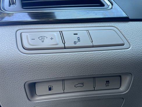 Used 2017 Hyundai Sonata Limited image 15
