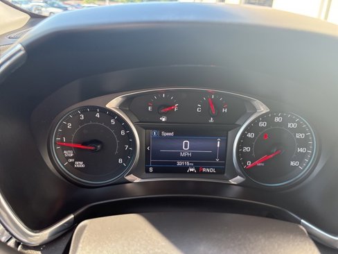 Certified 2020 Chevrolet Equinox LT w/ Driver Convenience Package image 18