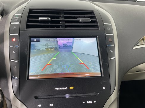 Used 2016 Lincoln MKZ Hybrid image 26