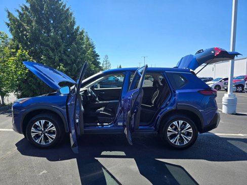 Used 2023 Nissan Rogue SV image 19