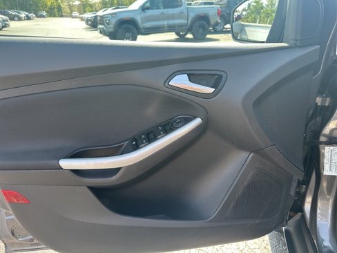 Used 2013 Ford Focus SE image 13
