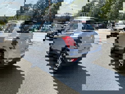 Used 2018 Chevrolet Trax LS image 6