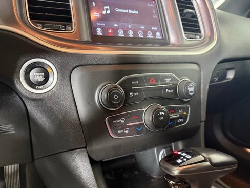 Used 2022 Dodge Charger SXT image 21