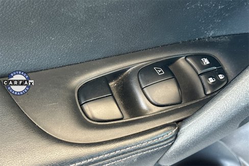 Used 2020 Nissan Rogue S image 16
