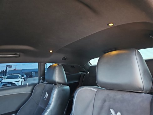 Used 2017 Dodge Challenger R/T Scat Pack w/ Leather Interior Group image 18